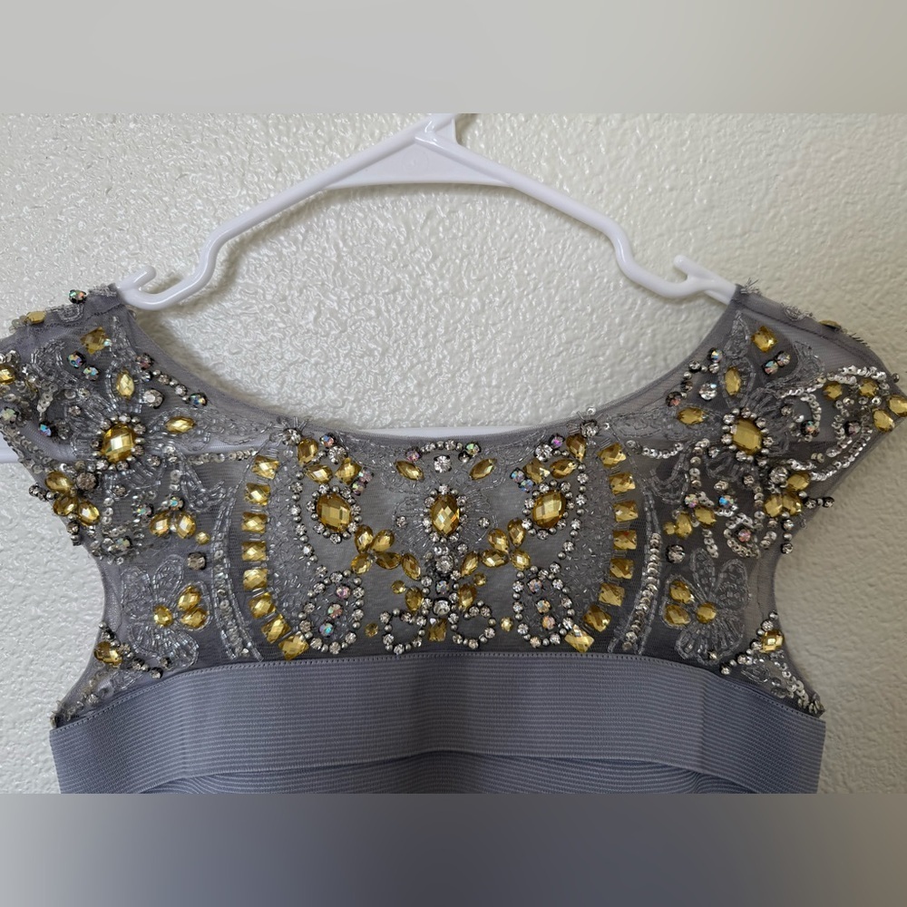 Sherri Hill Gray Bodycon Dress Size 2 - Picture 2 of 5